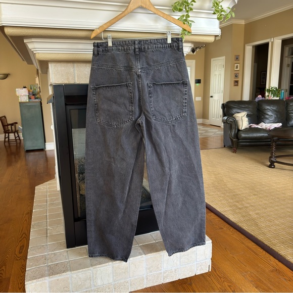 Zara Black Denim Oversized Baggy Jeans Low to mid rise Size 6 - Picture 4 of 5